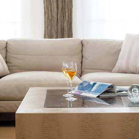 Luxury Big With Pool, Reception And Gym Apartment Split