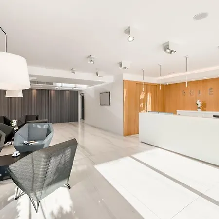 Luxury Big With Pool, Reception And Gym Apartment