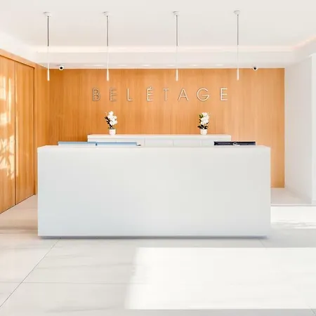 Luxury Big With Pool, Reception And Gym